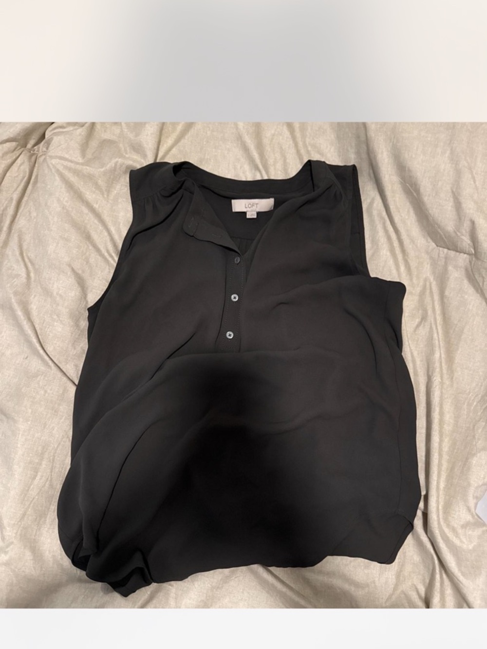 LOFT Black/very dark charcoal gray Sleeveless Henley Camisole